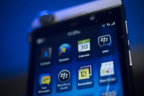 BlackBerry выполняет заказ на миллион смартфонов